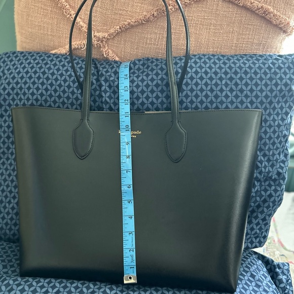 KATE SPADE Large Black ALL DAY Tote Shoulder Bag w/Tan Detachable Pouch - Picture 4 of 10